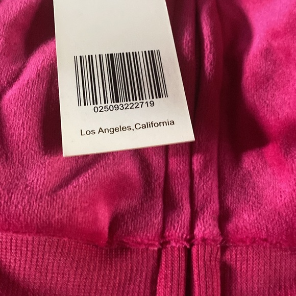 Beautiful, very soft white mark sweatsuit - Picture 10 of 16